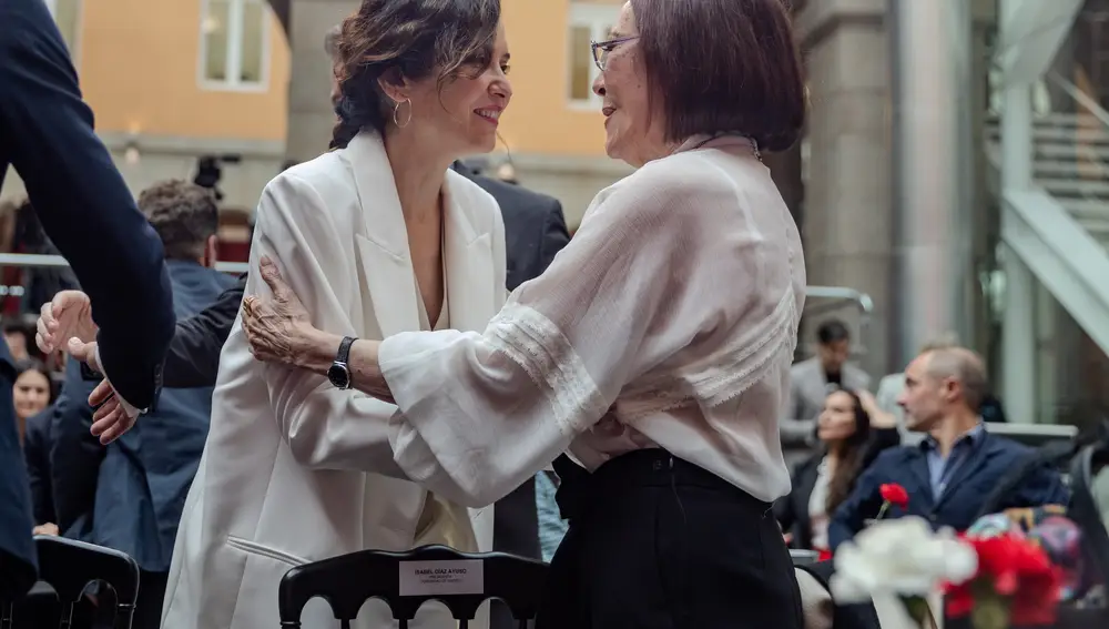 Ayuso participa en un acto de celebración del flamenco como Bien de Interés Cultural