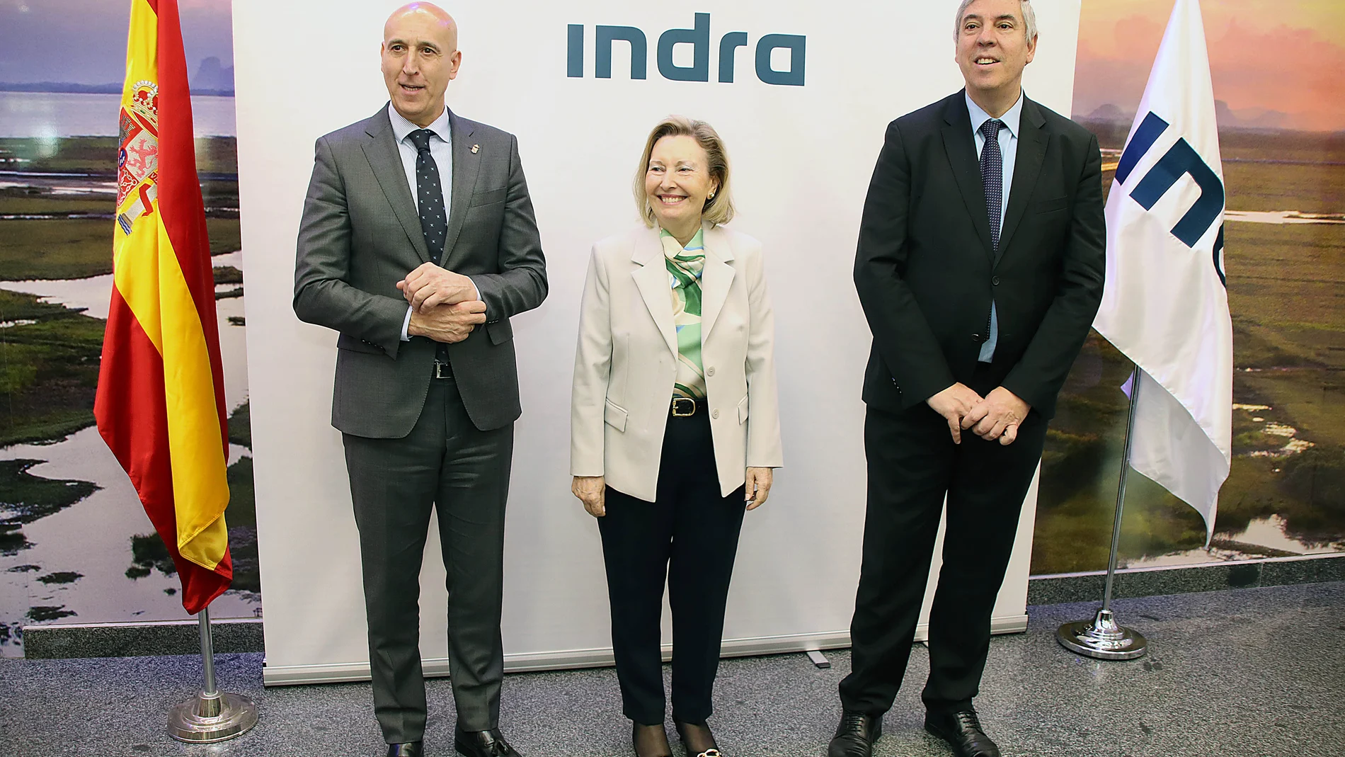 José Antonio Diez junto a Amparo Valcarce y José Vicente de los Mozos