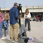 Los medios esperaban la posible salida de la cárcel de Dani Alves