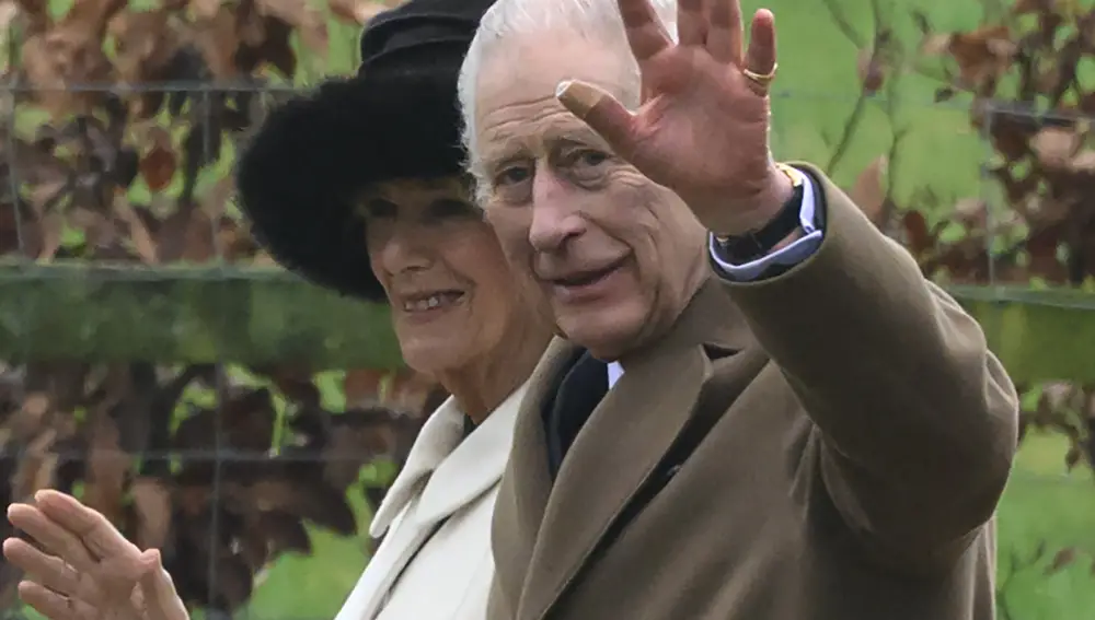 Camilla desvela la “decepción” de Carlos III mientras todos hablan de Kate Middleton