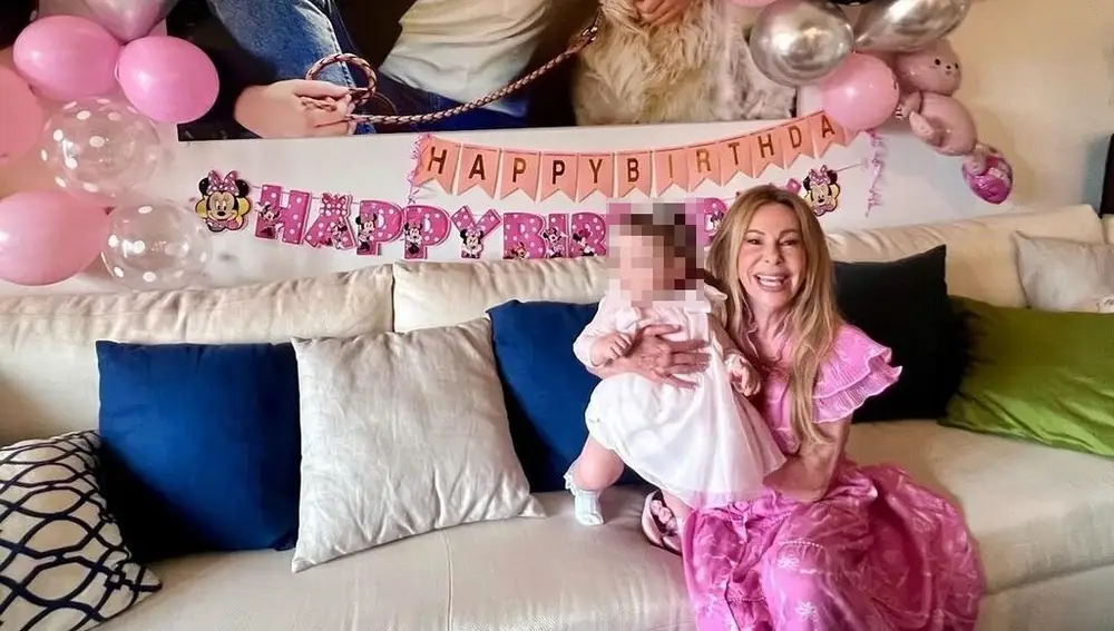 El primer cumpleaños de Ana Sandra