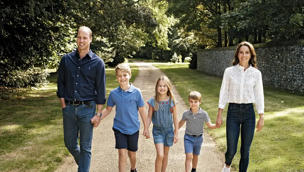 An undated handout photo made available by the Prince and Princess of Wales shows (L-R) William, Prince of Wales, Prince George, Princess Charlotte, Prince Louis and Catherine, the Princess of Wales in Norfolk, Britain, issued 14 December 2022. The image is used on their Christmas card for 2022 and was taken earlier this year in Norfolk.