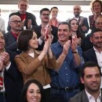 Diana Morant y Pedro Sánchez junto a la Ejecutiva 
