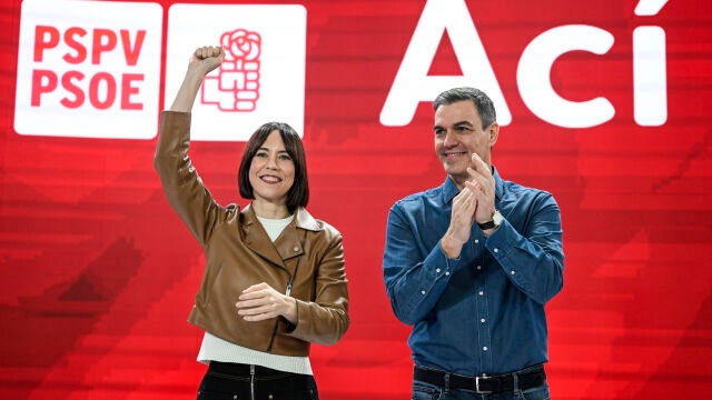 Pedro Sánchez clausura el congreso extraordinario del PSPV