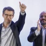 Alberto Núñez Feijóo durante un acto político protagonizado esta en Barcelona, en el que estuvo acompañado por el presidente del PP de Cataluña, Alejandro Fernández.