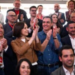 Pedro Sánchez clausura el congreso extraordinario del PSPV