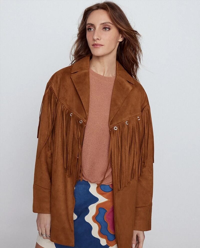 Chaqueta flecos.
