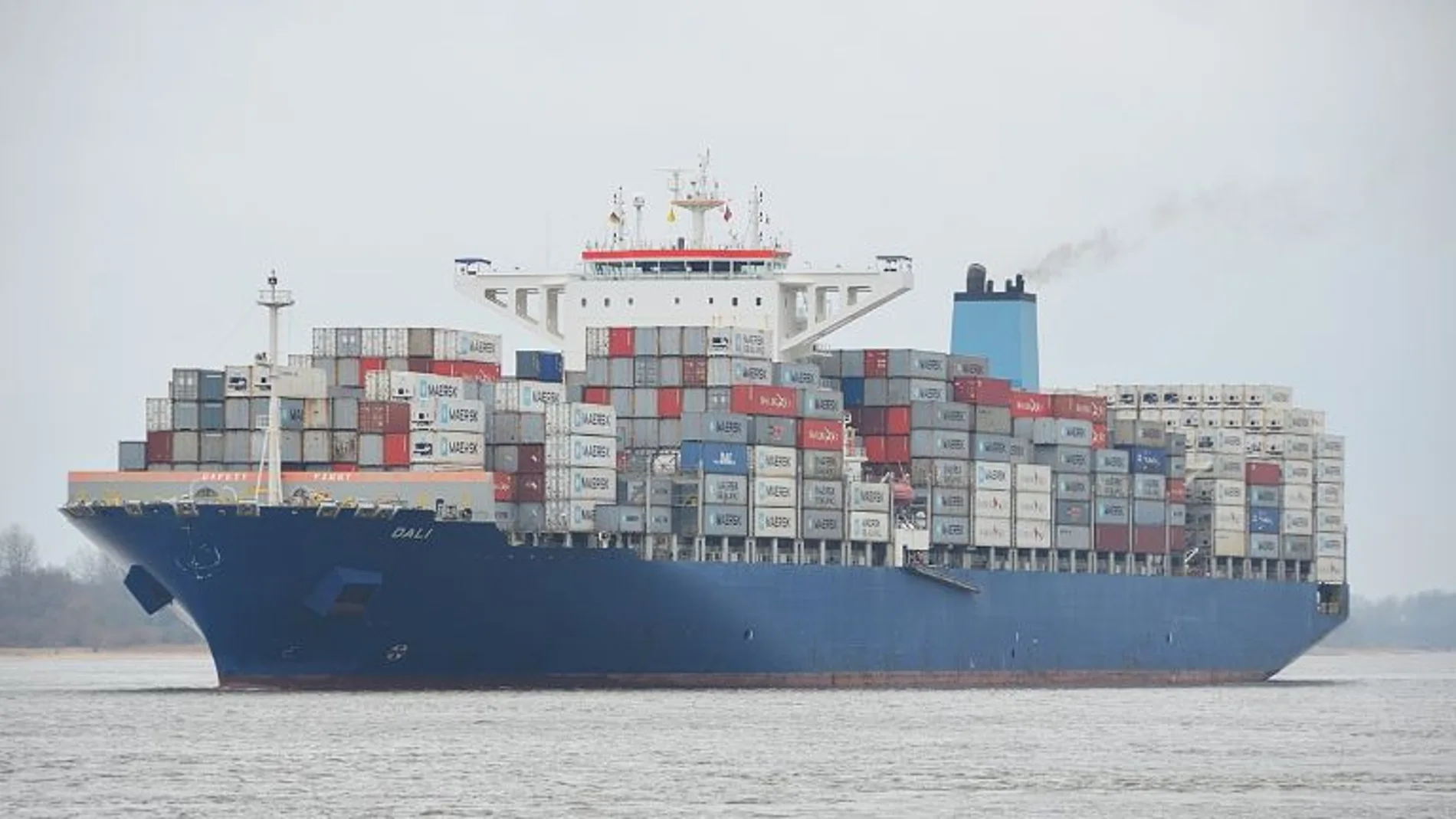 Barco de carga, buque portancontedores