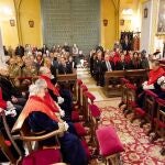 Misa de visita de autoridades a Nuestra Señora de las Angustias de Valladolid. Asisten, la consejera de Movilidad y Transformación Digital, María González Corral; el alcalde de Valladolid, Jesús Julio Carnero; y el presidente de la Diputación de Valladolid, Conrado Íscar; entre otros