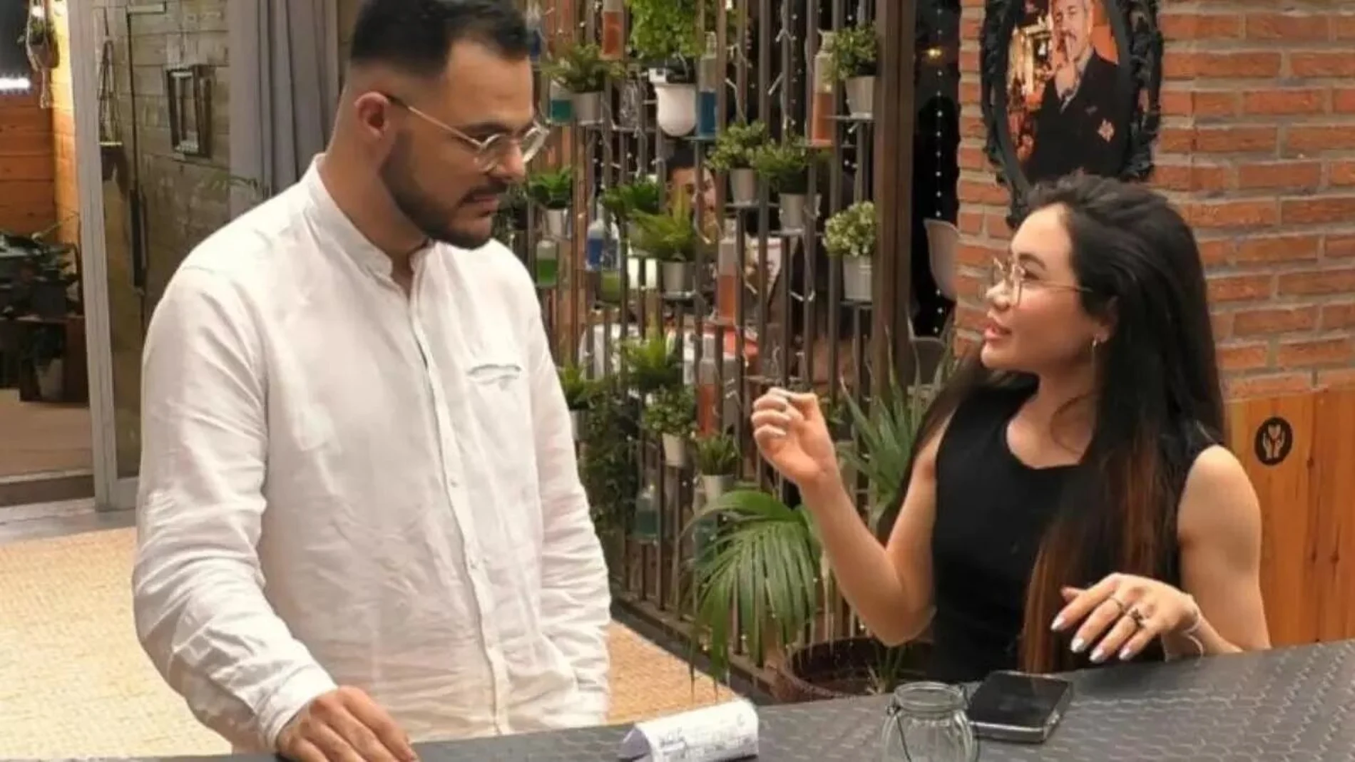 Fernando y Anghie discuten en el programa 'First date'