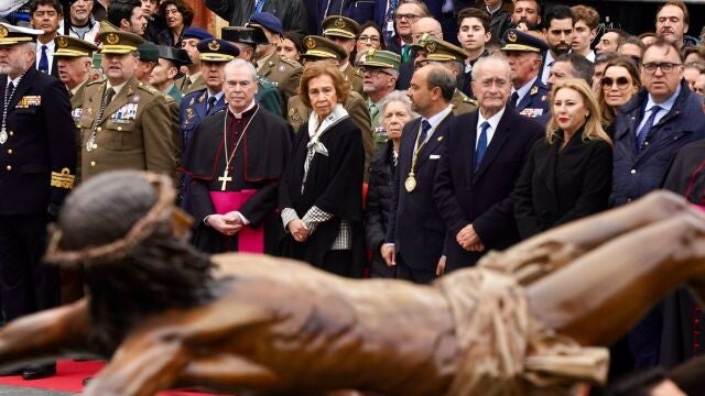 La reina Sof&iacute;a preside el traslado del Cristo de la Buena Muerte en M&aacute;laga EUROPA PRESS/&Aacute;LEX ZEA 28/03/2024