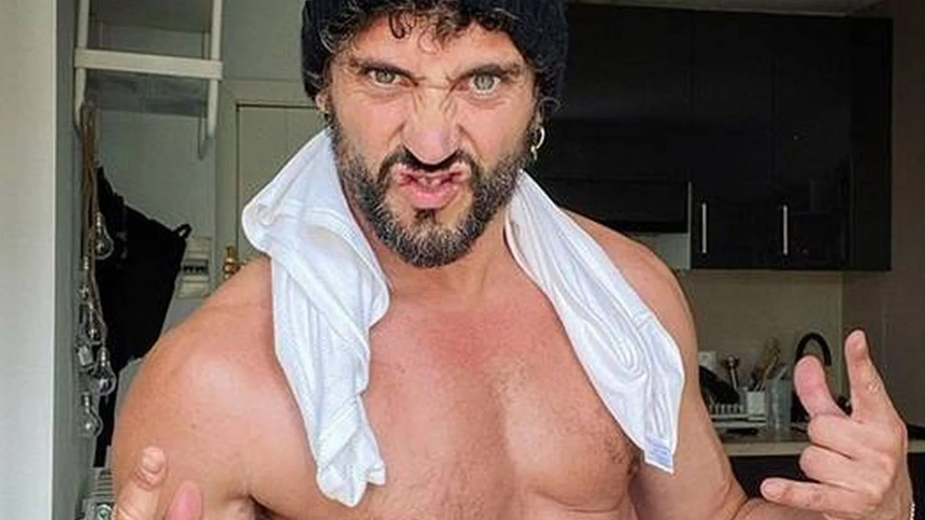 Paco León