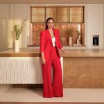 Tamara Falcó con traje rojo.