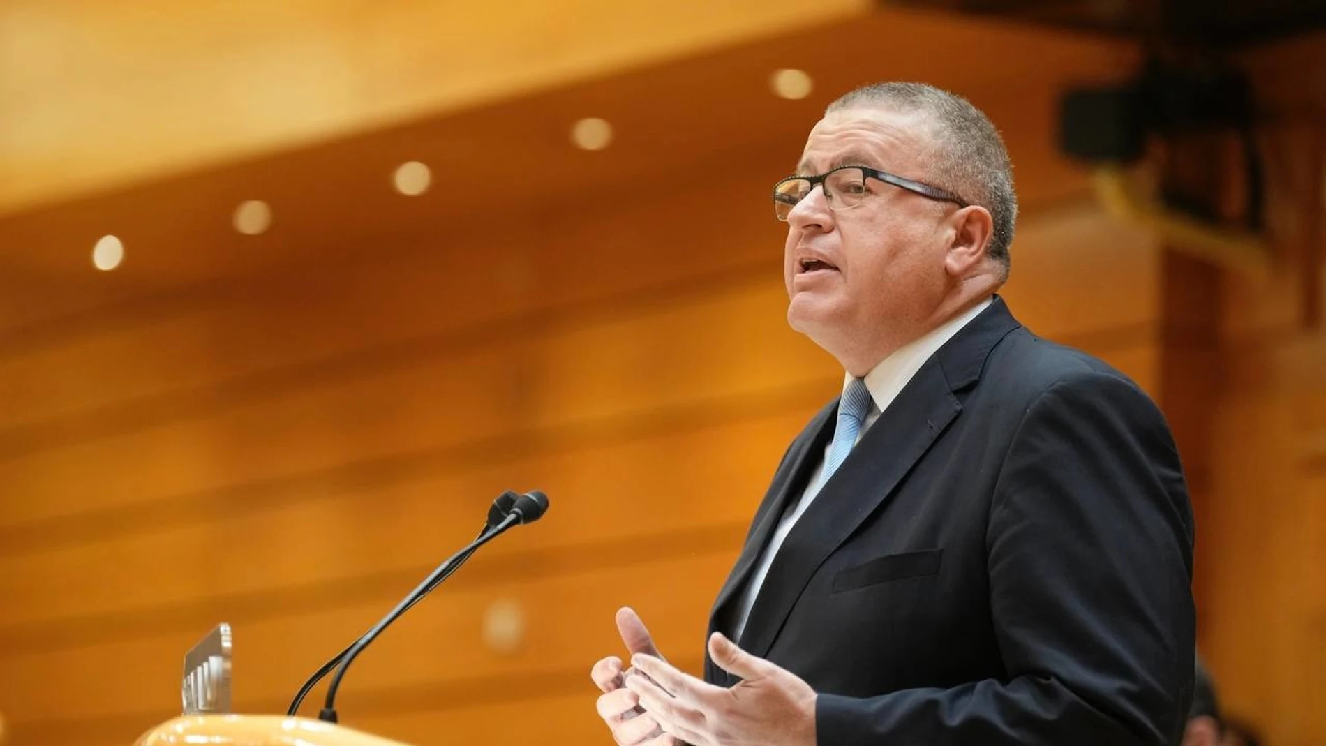 El senador del Partido Popular (PP) por Murcia, Francisco Bernabé, en el Senado