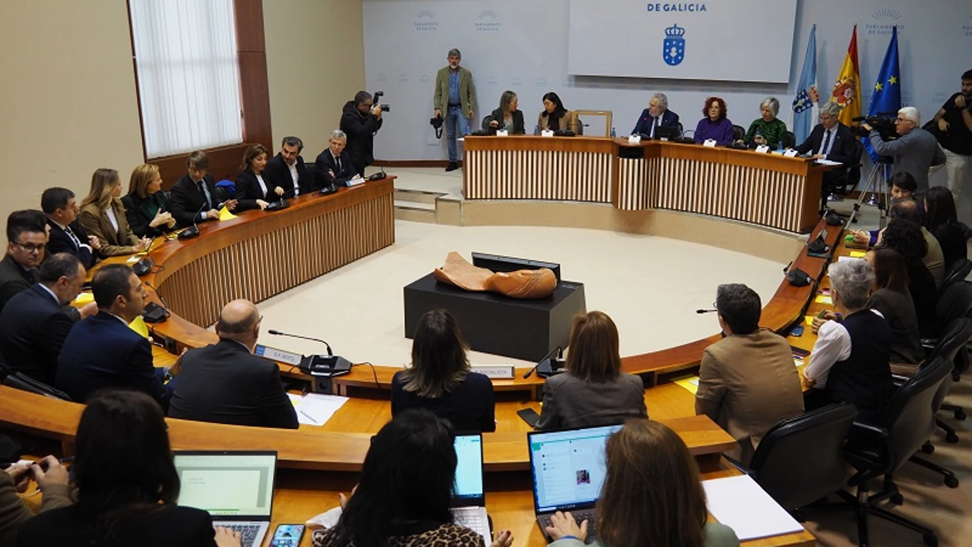 Imagen de la consitución del órgano esta mañana.