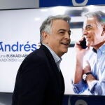 Javier de andrés comparece junto a Ana Vázquez