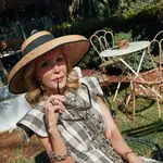 Carmen Lomana con vestido de IQ Collection.