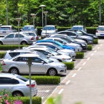 Muchos conductores repiten la misma acción al aparcar su coche, pero supone un descuido que los ladrones pueden aprovechar para cometer robos