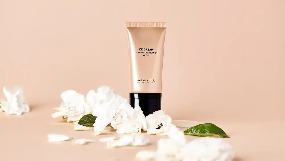 DD Cream Nude Skin Perfection SPF 15 de Atashi.