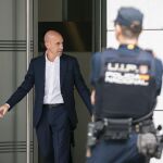 Luis Rubiales: "Nunca en mi vida he pegado una mordida"