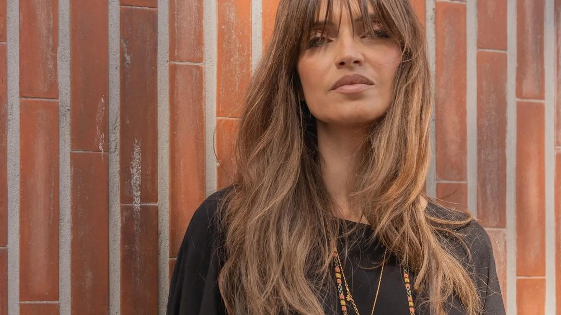 Sara Carbonero con vestido bohemio.