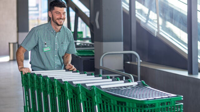 Mercadona ofrece más de 100 empleos para la campaña de verano en Baleares