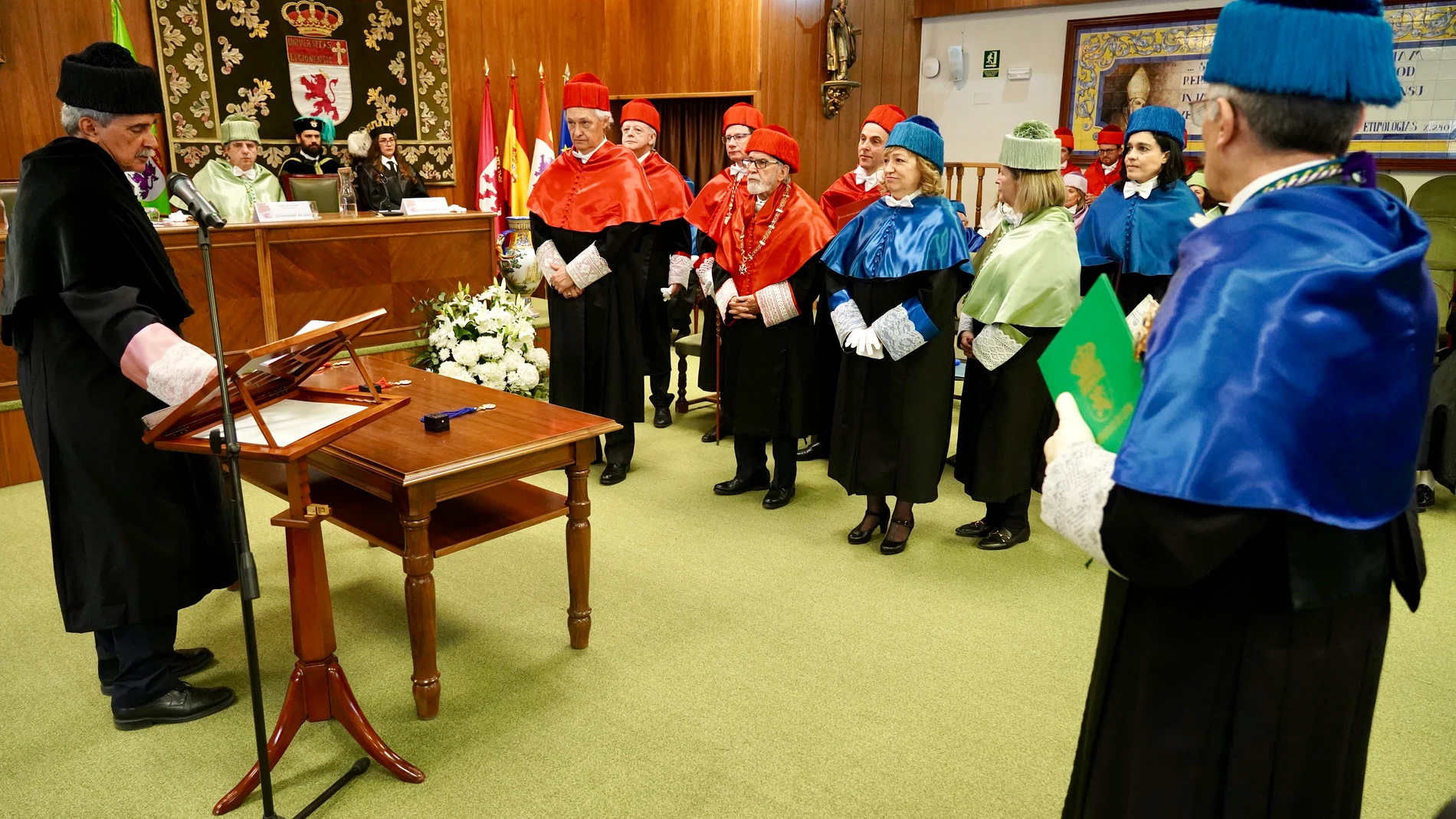 Acto académico en la Universidad de León
