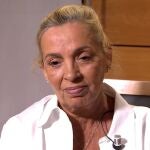Carmen Borrego, muy dolida, se entera de la traición de su hijo en directo
