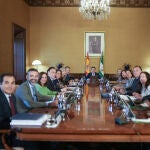 Imagen de una reunión del Consejo de Gobierno andaluz, presidido por Juanma Moreno