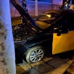 El vehículo, tras chocar