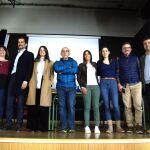 Los participantes posaron al final del acto con los organizadores