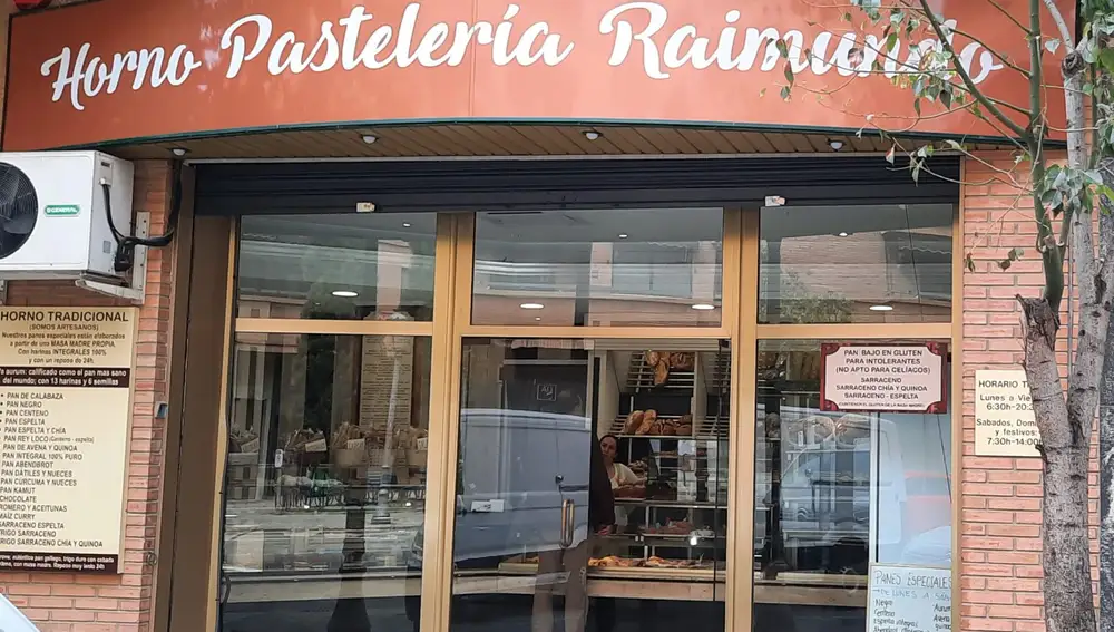 El nuevo horno Raimundo recluta diariamente a clientes curiosos