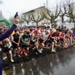 El alcalde de León, José Antonio Diez, asiste a la celebración de la XIV edición de la Media Maratón León Bernesga Motor