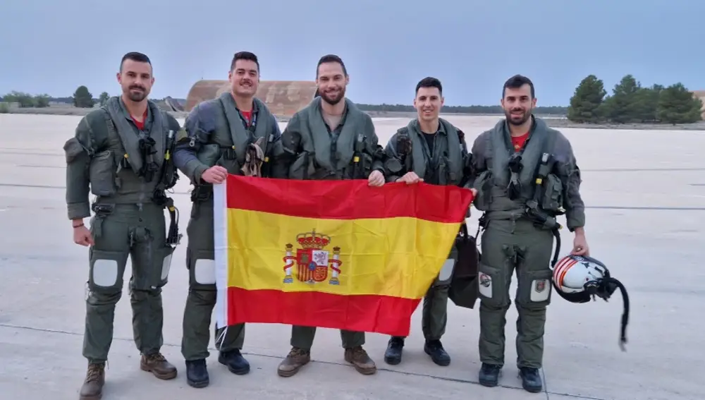 Pilotos del Ala 14 en Rumanía