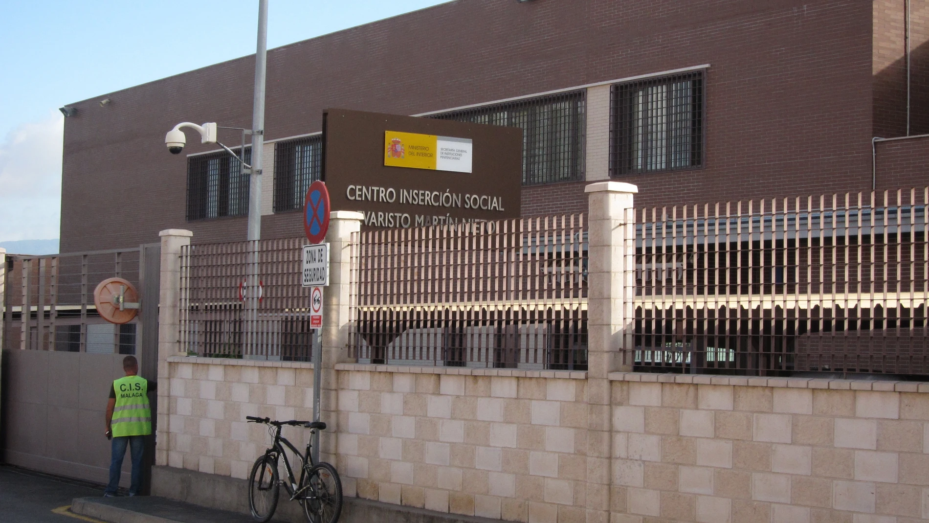 Fachada del CIS