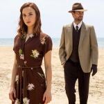 Aria Bedmar y Peter Vives, protagonistas de la serie 'Operación Barrio Inglés'