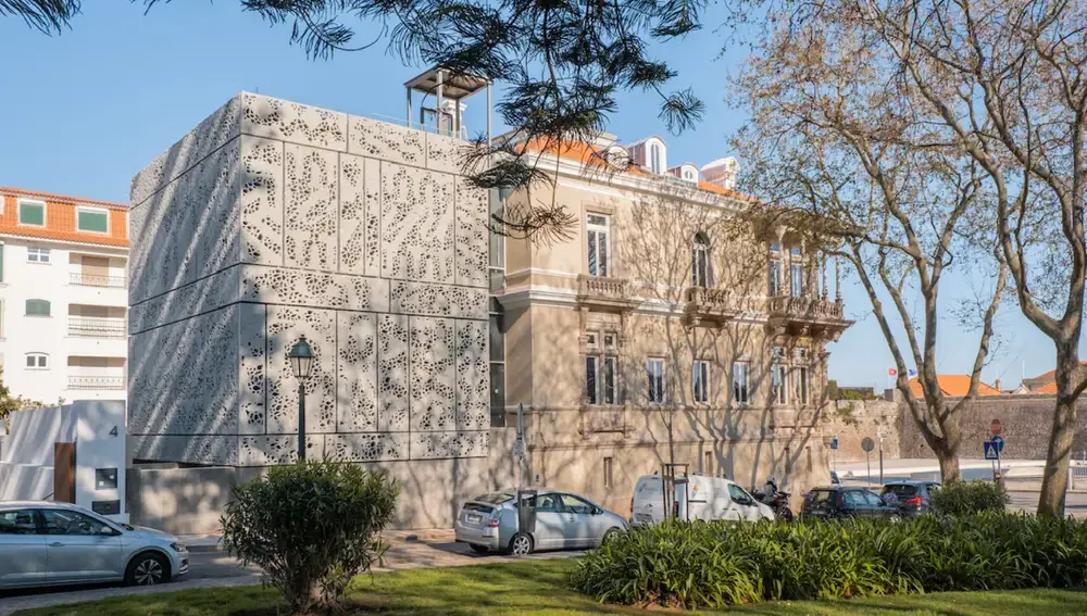 Desde esta perspectiva se aprecian con total nitidez los dos edificios que conforman el hotel
