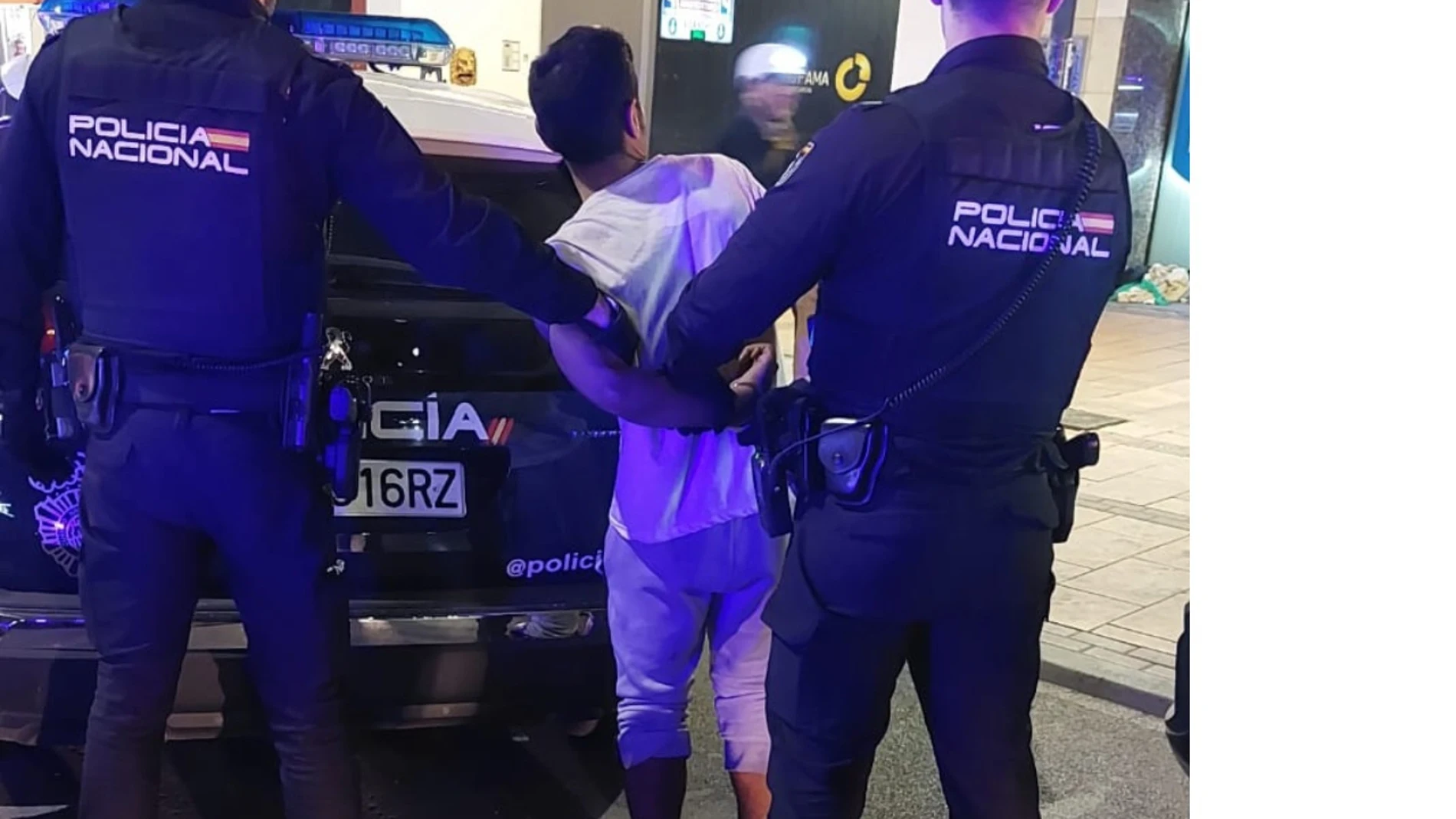 Detenido del presunto autor quema contenedores Murcia POLICÍA NACIONAL 09/04/2024