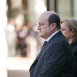 El presidente del EBB del PNV, Andoni Ortuzar, en la capilla ardiente del exlehendakari, José Antonio Ardanza