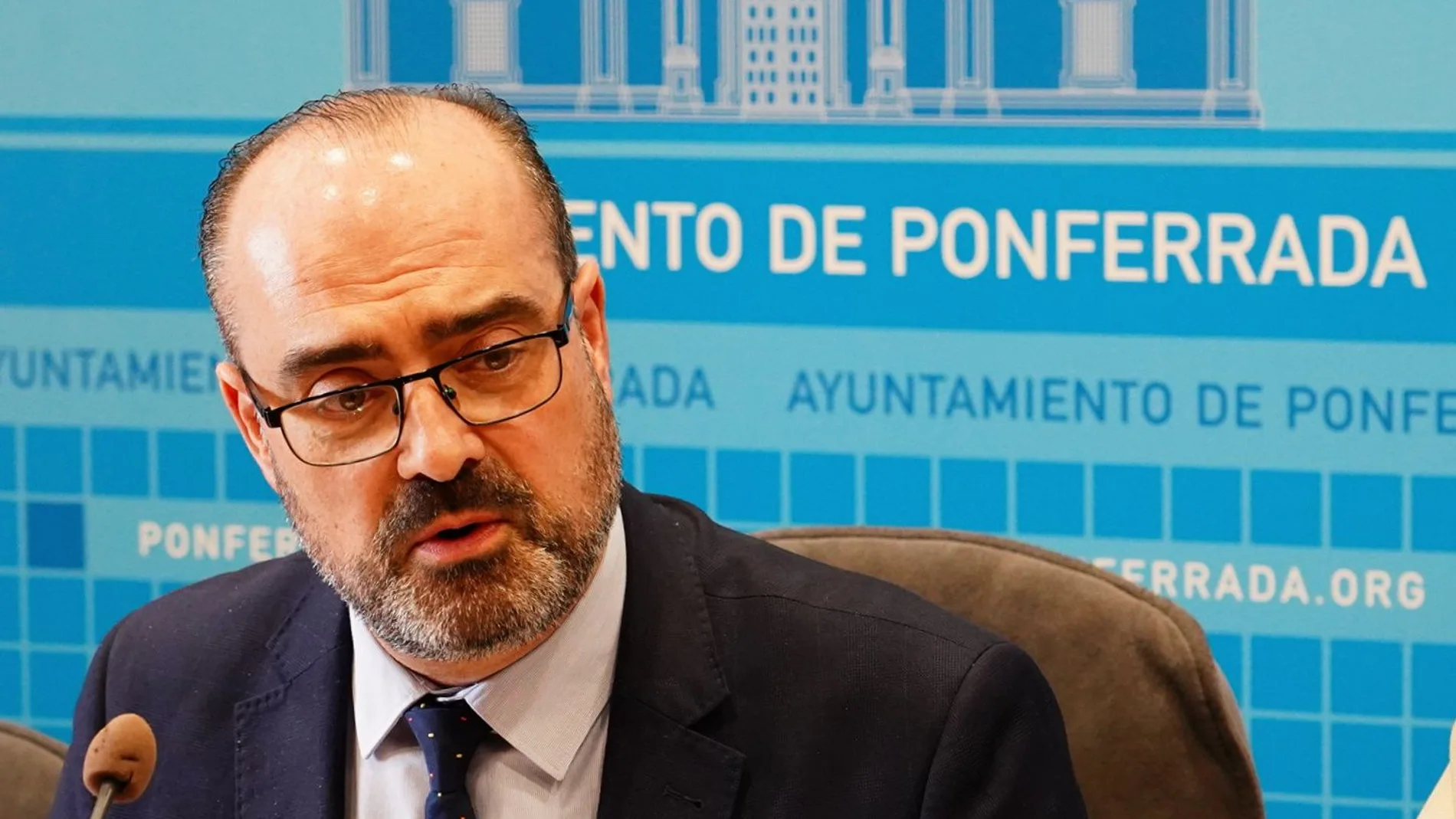 Morala propone una declaración de condena en el próximo pleno a la agresión al ex alcalde de Ponferrada