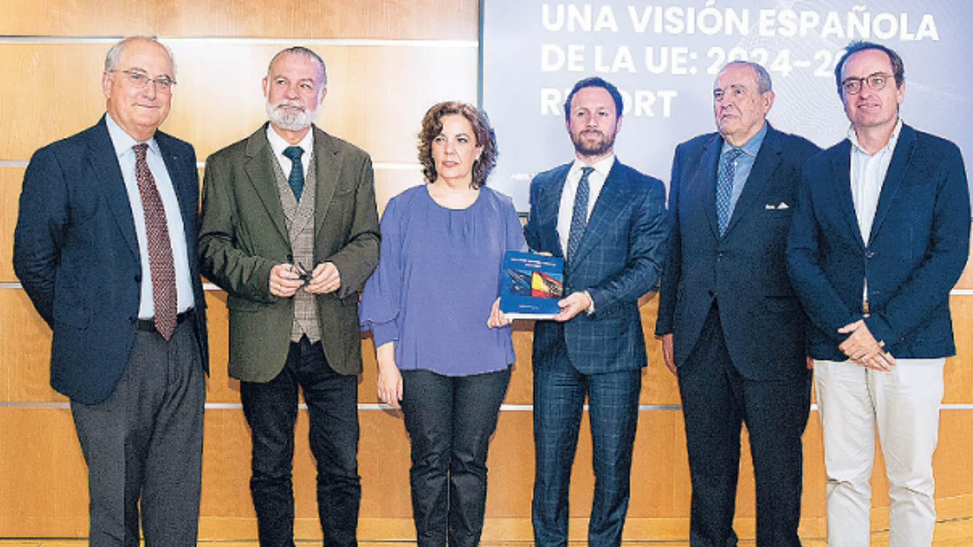 Francisco Fonseca, Jesús González, Mª Luisa Humanes,Yago González, Javier Elorza, y Lucas González Ojeda, en la imagen, de izquierda a derecha.