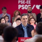 Acto electoral del PSE-EE con el presidente del Gobierno, Pedro Sánchez, y el candidato a lehendakari, Eneko Andueza