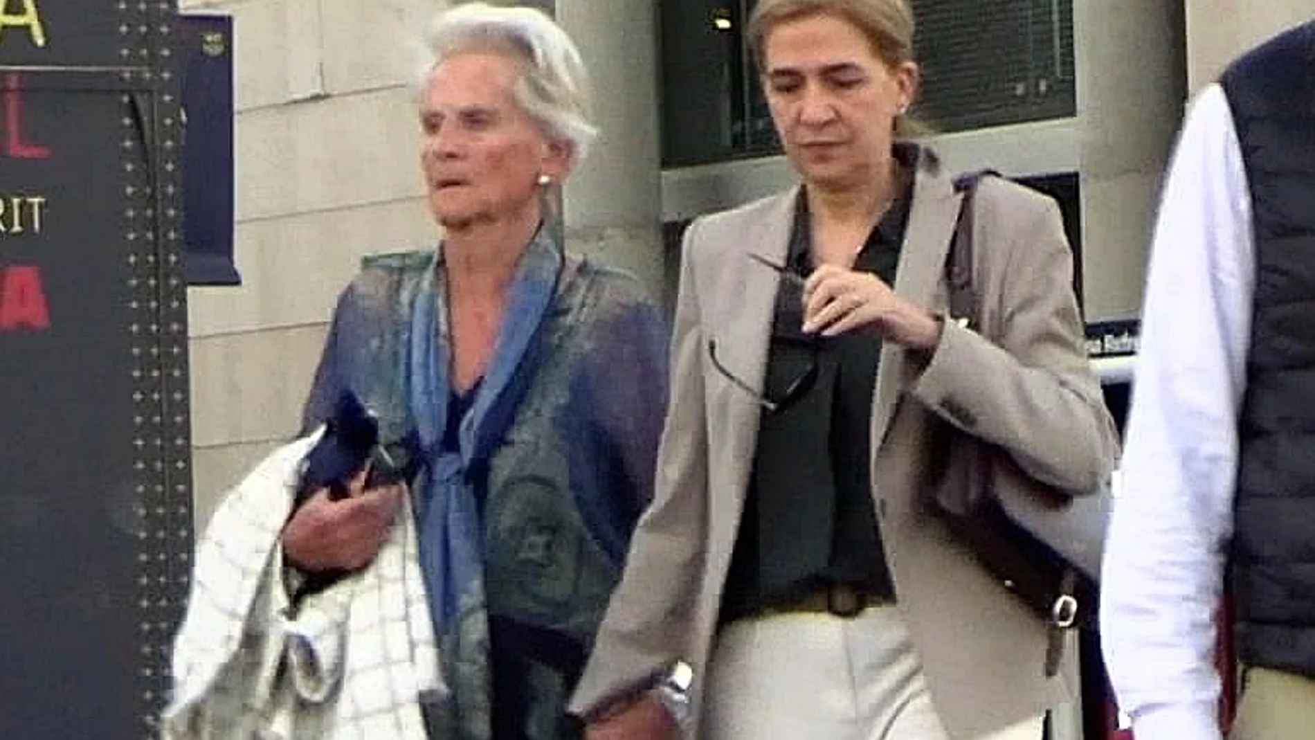 La Infanta Cristina y Claire Liebaert, juntas de nuevo por Pablo Urdangarin