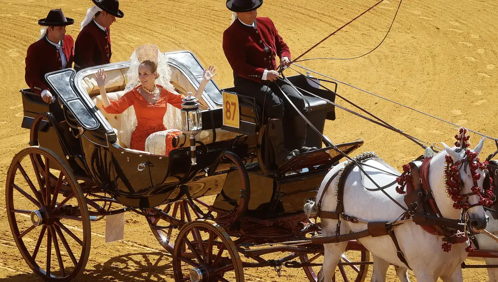 Exhibición de enganches en la plaza de toros de Sevilla