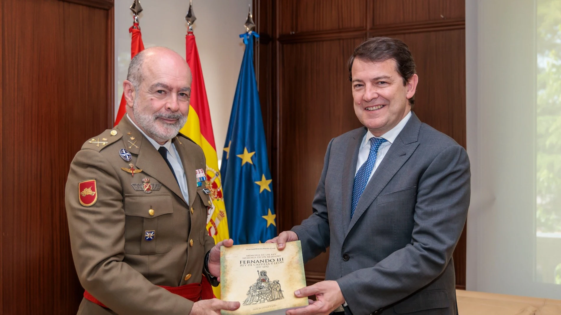 Fernández Mañueco junto a Juan Carlos González Díez