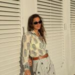 María Pombo con conjunto de firma española.