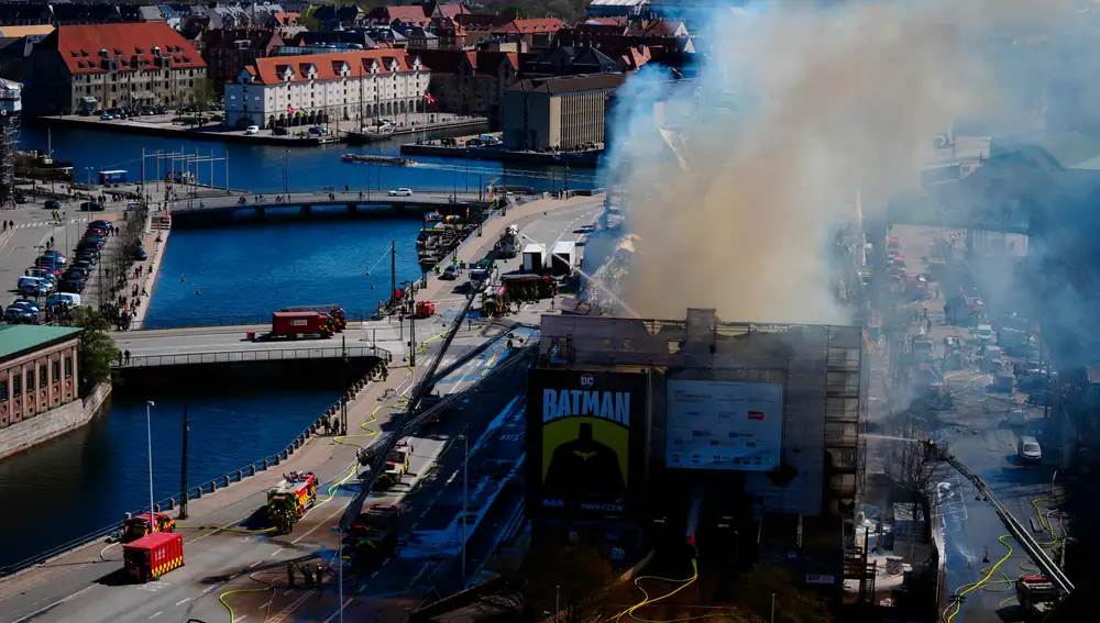 Fire hits historical Stock Exchange building in Copenhagen