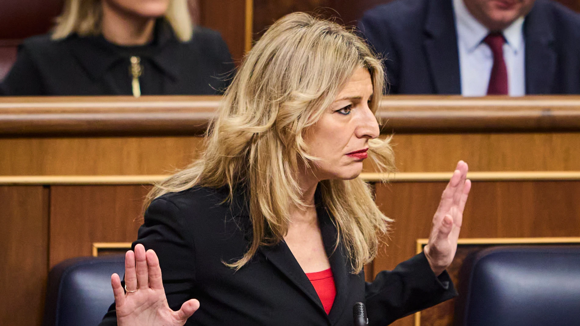 Yolanda Diaz en la sesión de control del Gobierno este miércoles celebrado en el Congreso en un ambiente político marcado por las tractoradas de los agricultores, la tramitación de la ley de Amnistía y la campaña electoral gallega © Alberto R. Roldán / Diario La Razón. 07 02 2024