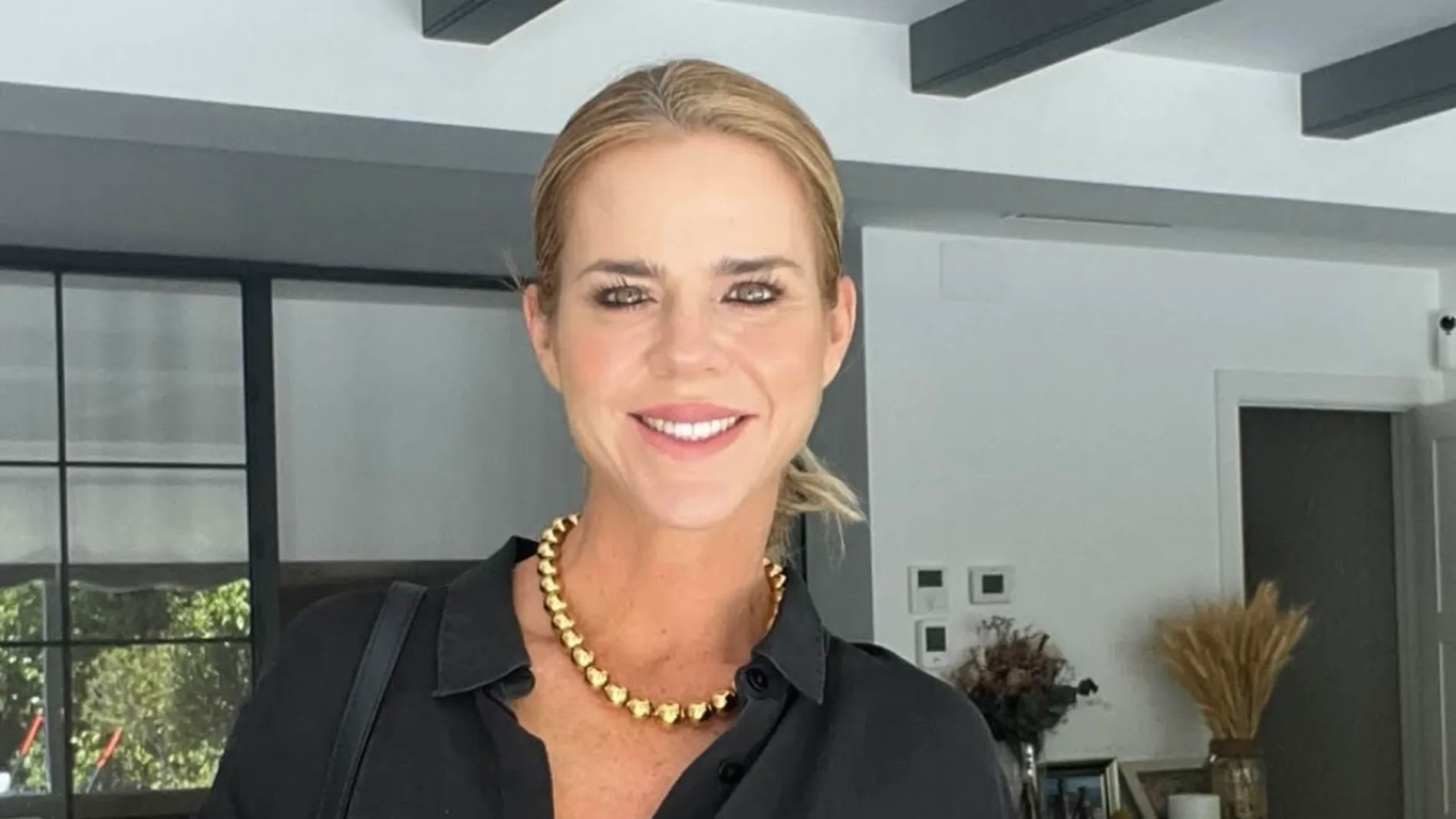Amelia Bono con look primaveral.
