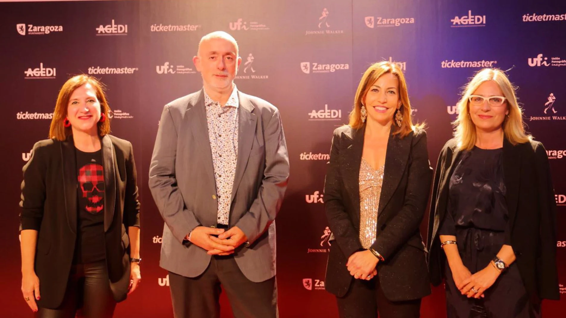 ARAGÓN.-Zaragoza.- Chueca asiste a los Premios de la Música Independiente y dice que la ciudad vive "una época dorada"